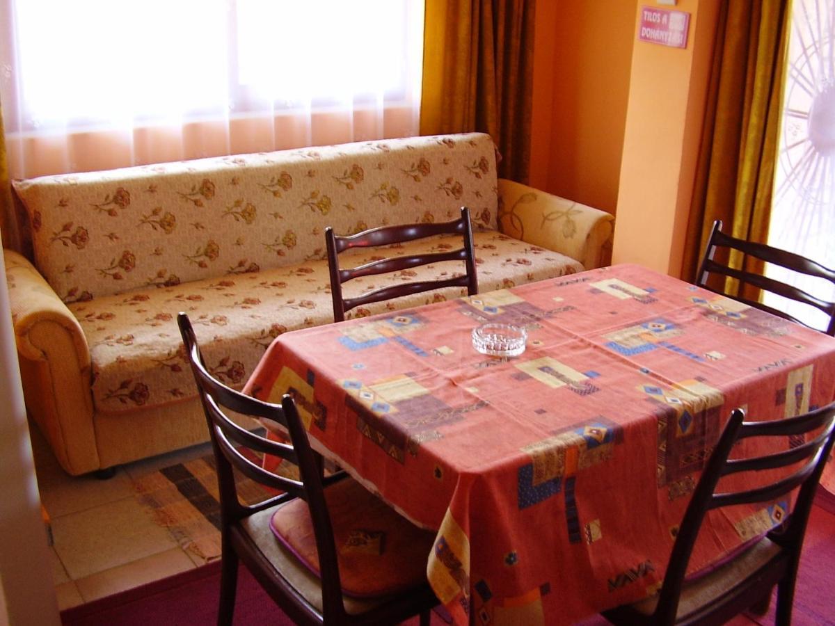 Andrea Apartman 자르마디 외부 사진